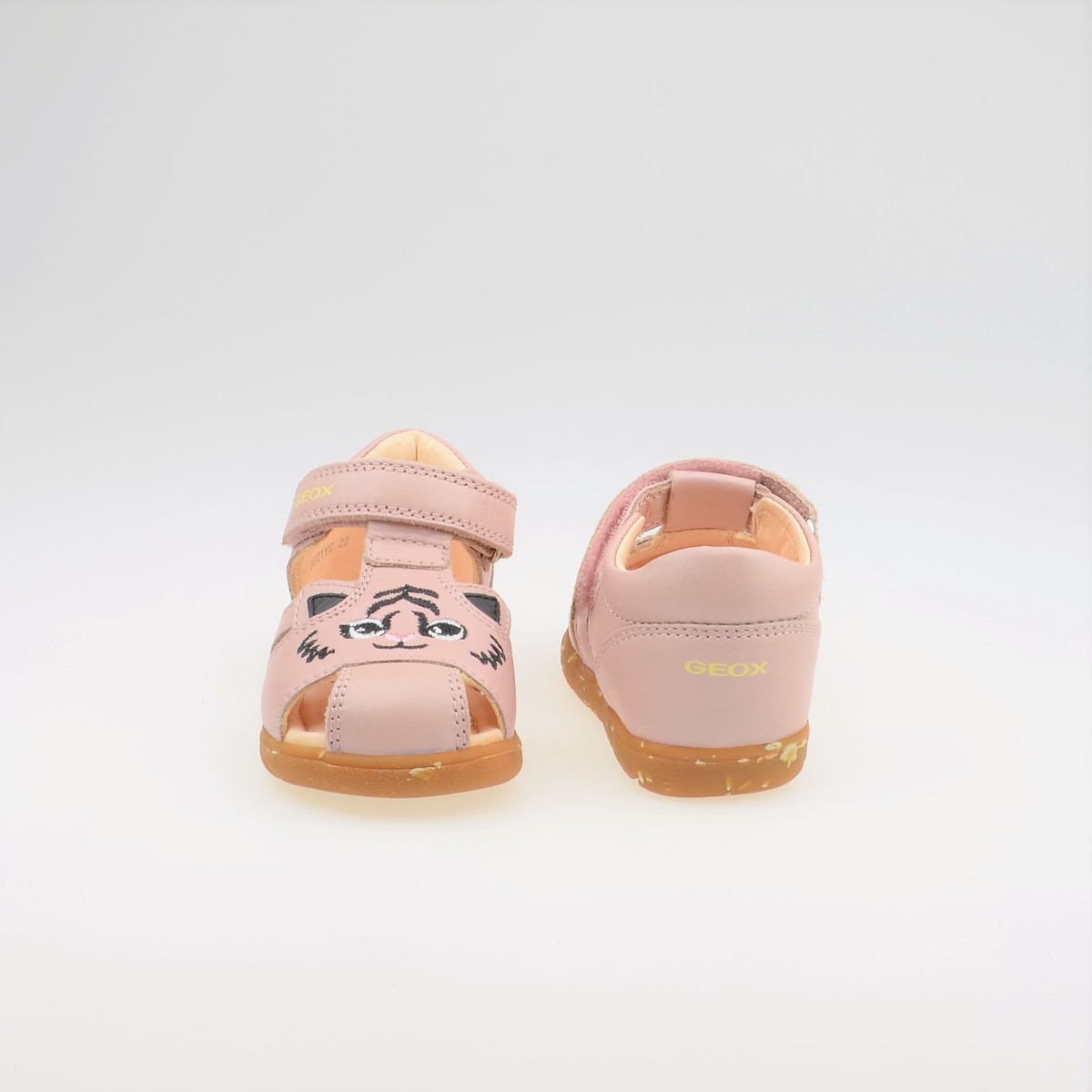 Sandaly Geox